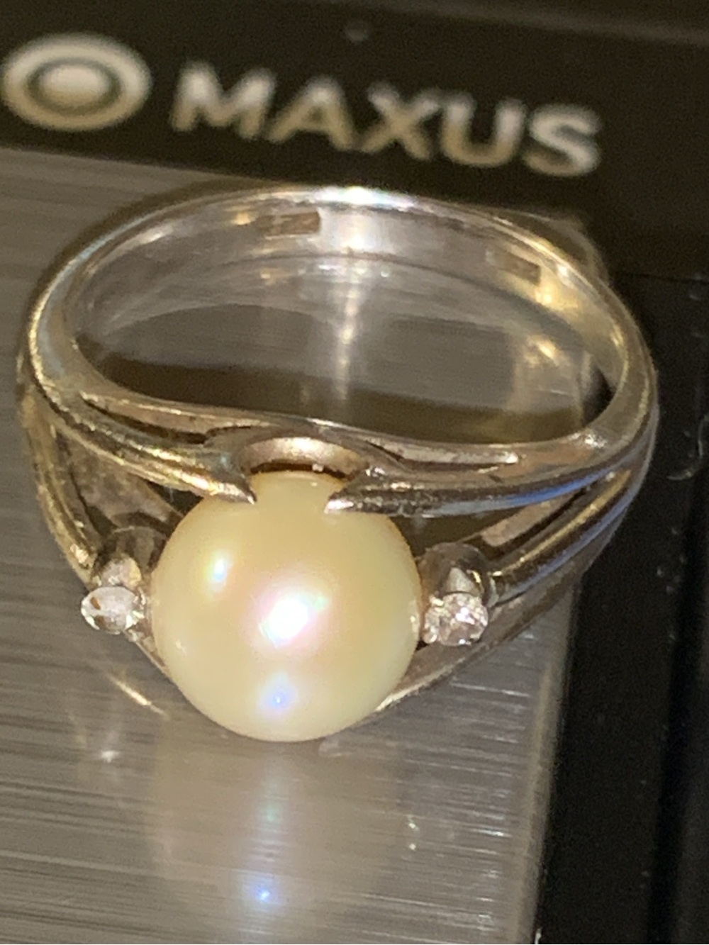 Antique 18k gold Ring with Cream Pearl and diamond Accents